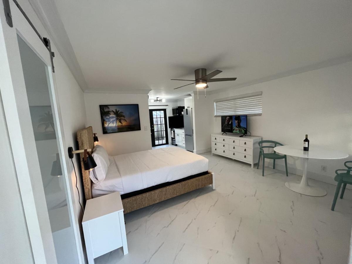 Lauderdale-by-the-Sea La Mer Suites מראה חיצוני תמונה