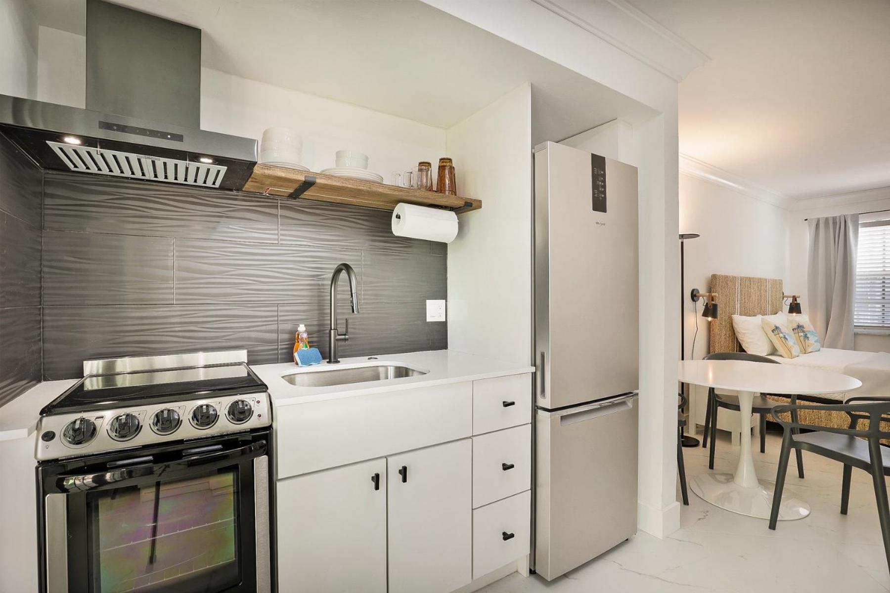 Lauderdale-by-the-Sea La Mer Suites מראה חיצוני תמונה